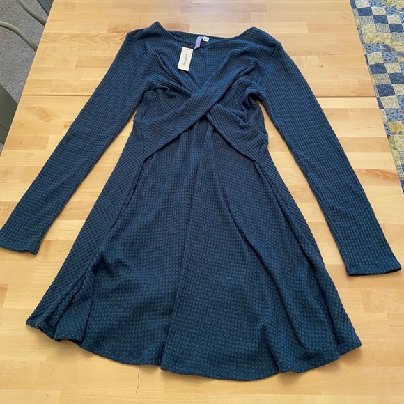 Francesca's Collections Dresses & Skirts - Blue francescas long sleeve dress
